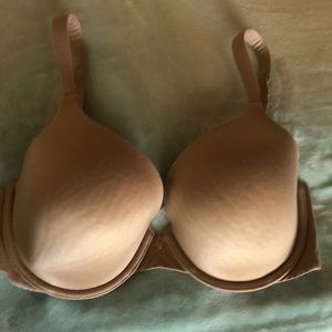 Victoria’s Secret lined perfect coverage T shirt bra 34D